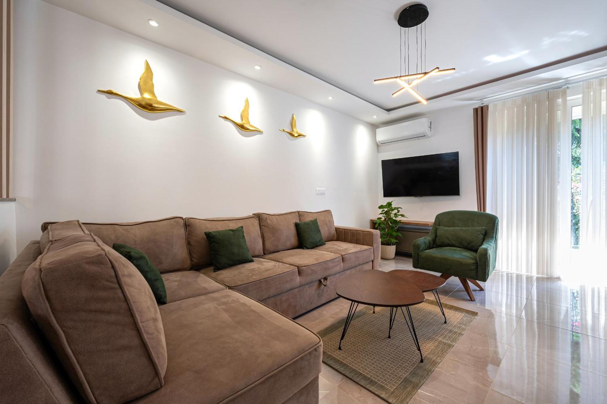 Cosy Duplex Near Bus Station Apartman