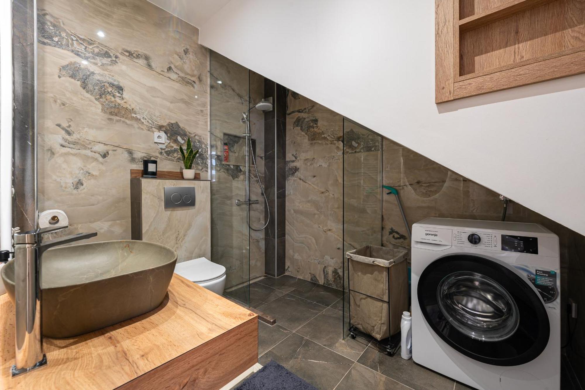 Cosy Duplex Near Bus Station * Budva